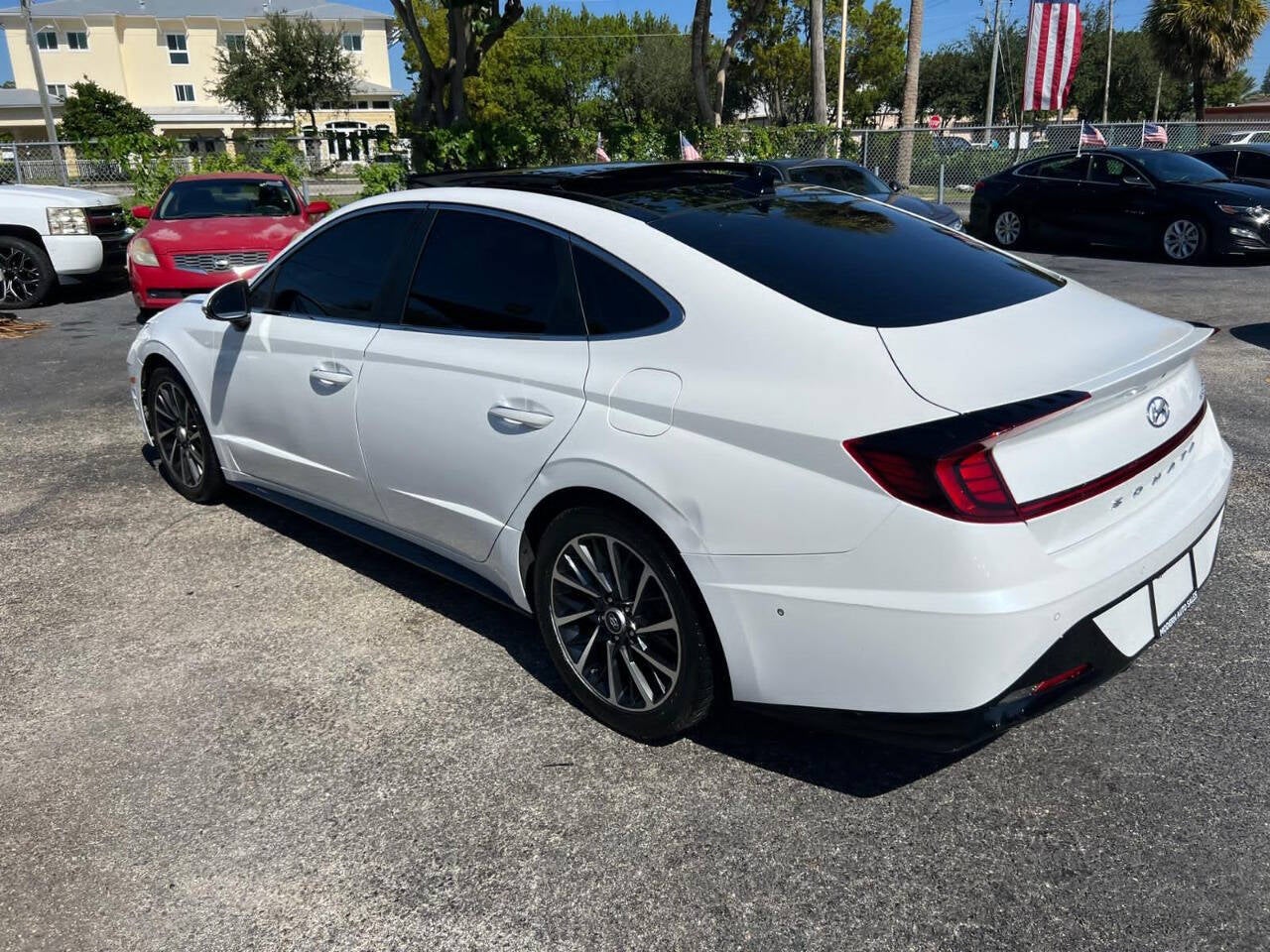 2022 Hyundai Sonata Limited 4dr Sedan