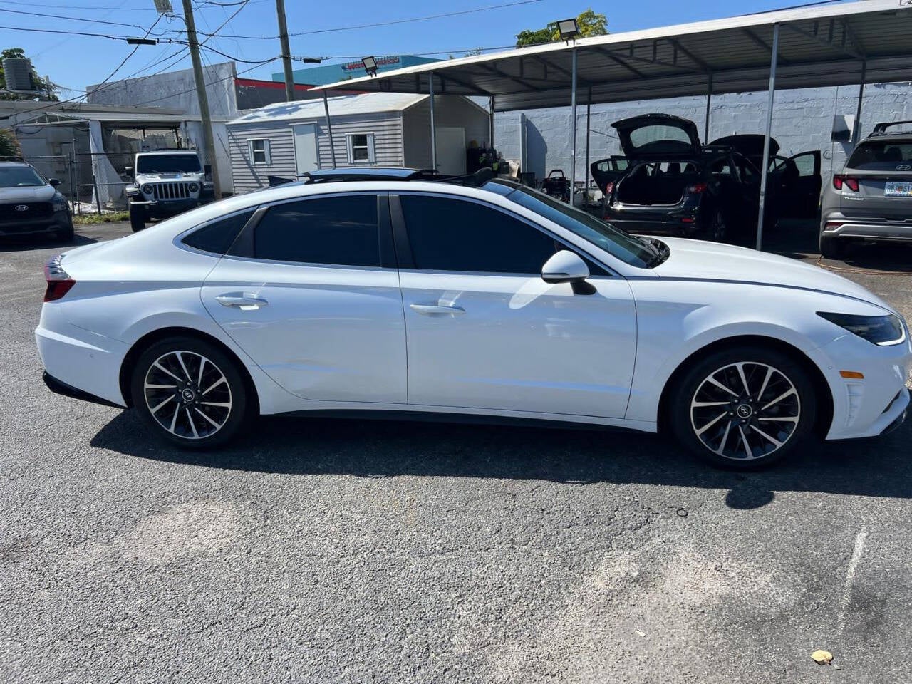 2022 Hyundai Sonata Limited 4dr Sedan