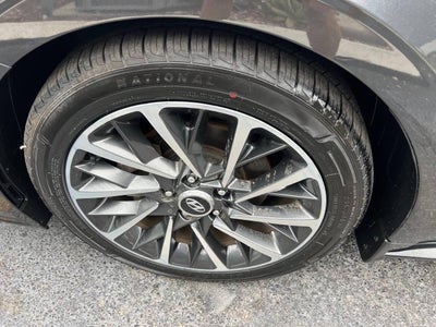 2022 Hyundai Sonata Limited 4dr Sedan
