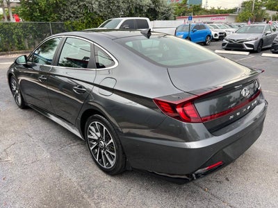 2022 Hyundai Sonata Limited 4dr Sedan