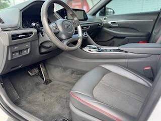 2023 Hyundai Sonata SEL Plus 4dr Sedan