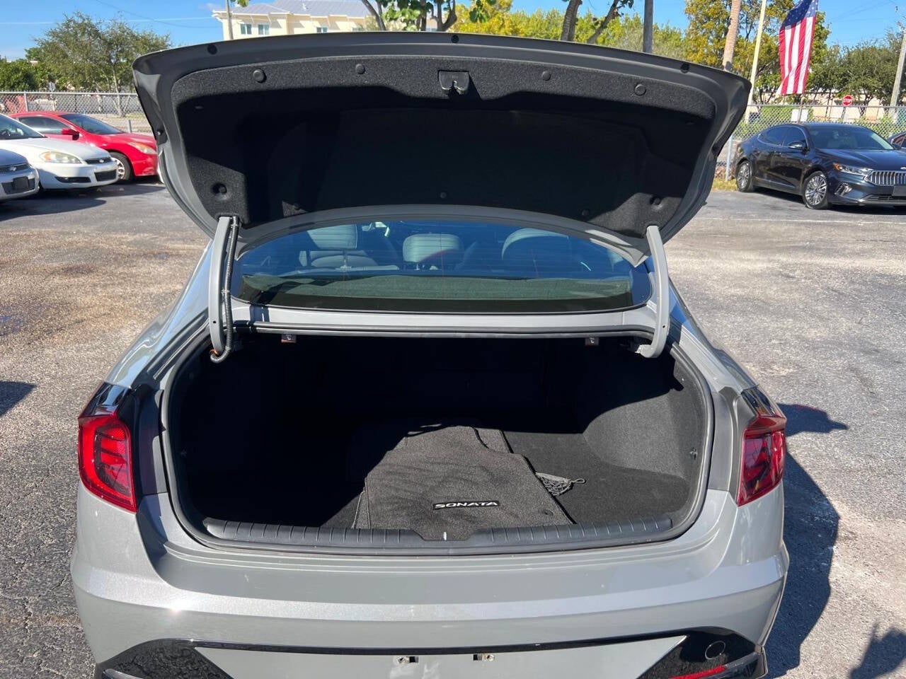 2023 Hyundai Sonata SEL Plus 4dr Sedan