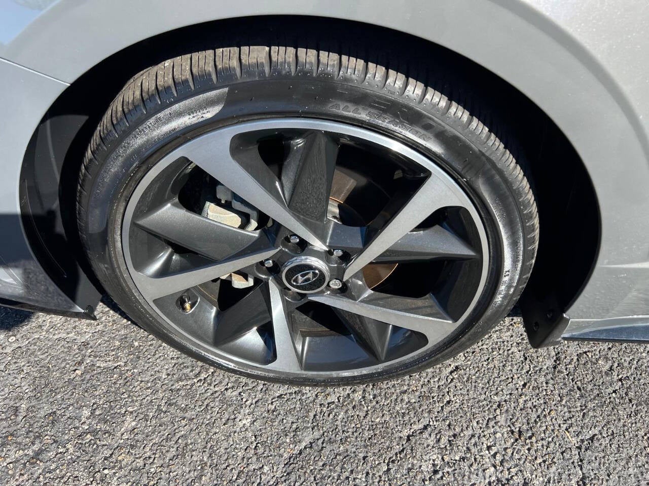 2023 Hyundai Sonata SEL Plus 4dr Sedan