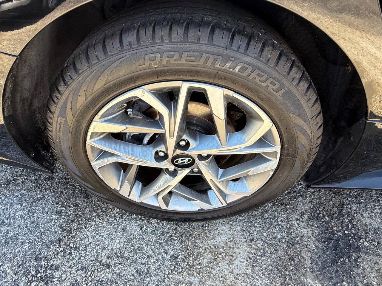 2023 Hyundai Sonata SEL 4dr Sedan