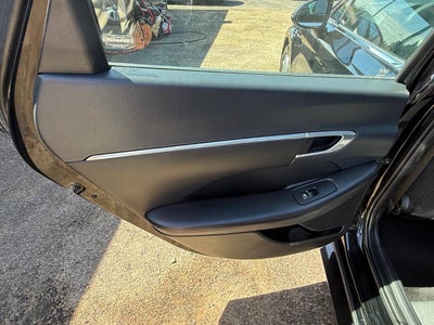 2023 Hyundai Sonata SEL 4dr Sedan