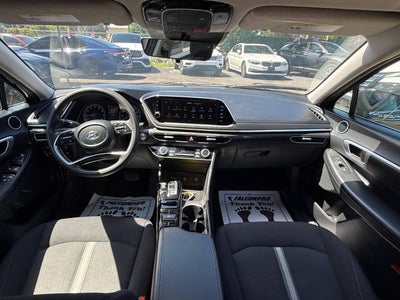 2023 Hyundai Sonata SEL 4dr Sedan