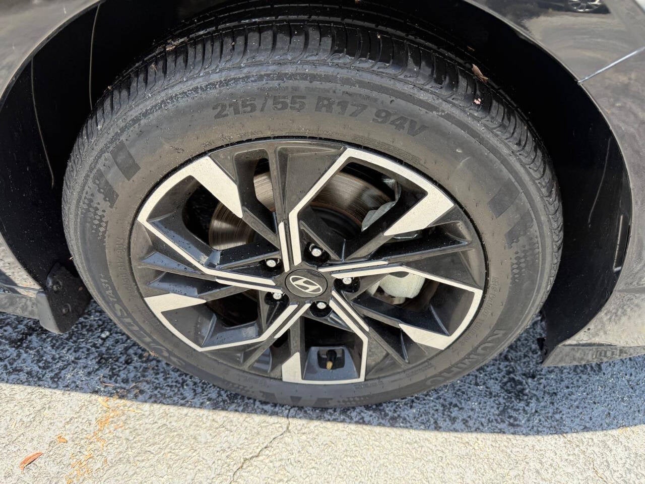 2025 Hyundai Sonata SEL AWD 4dr Sedan