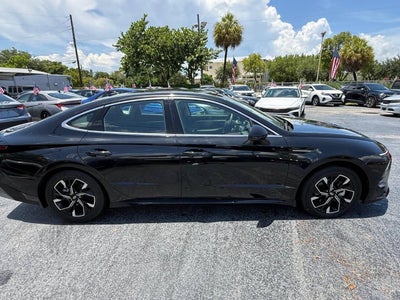 2025 Hyundai Sonata SEL AWD 4dr Sedan
