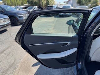 2023 Hyundai Sonata SEL 4dr Sedan