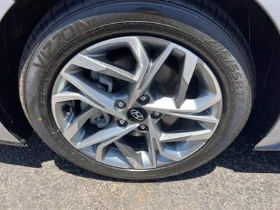 2023 Hyundai Sonata SEL 4dr Sedan