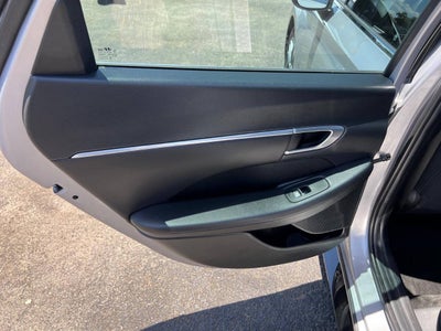 2023 Hyundai Sonata SEL 4dr Sedan