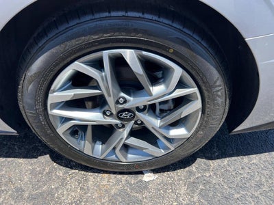 2023 Hyundai Sonata SEL 4dr Sedan