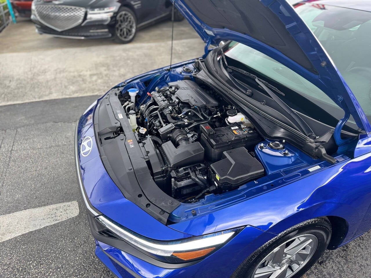 2024 Hyundai Elantra SE 4dr Sedan