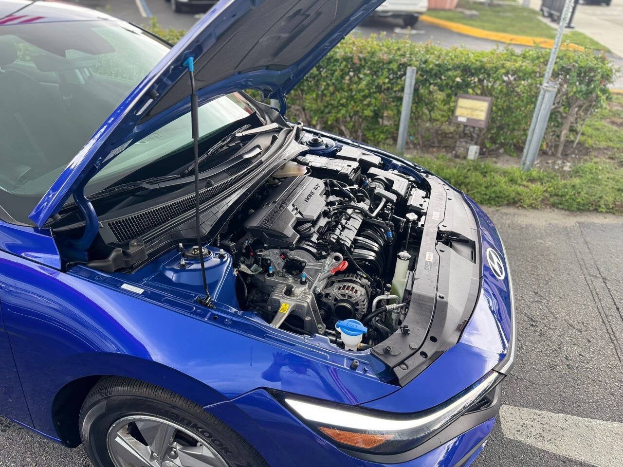 2024 Hyundai Elantra SE 4dr Sedan