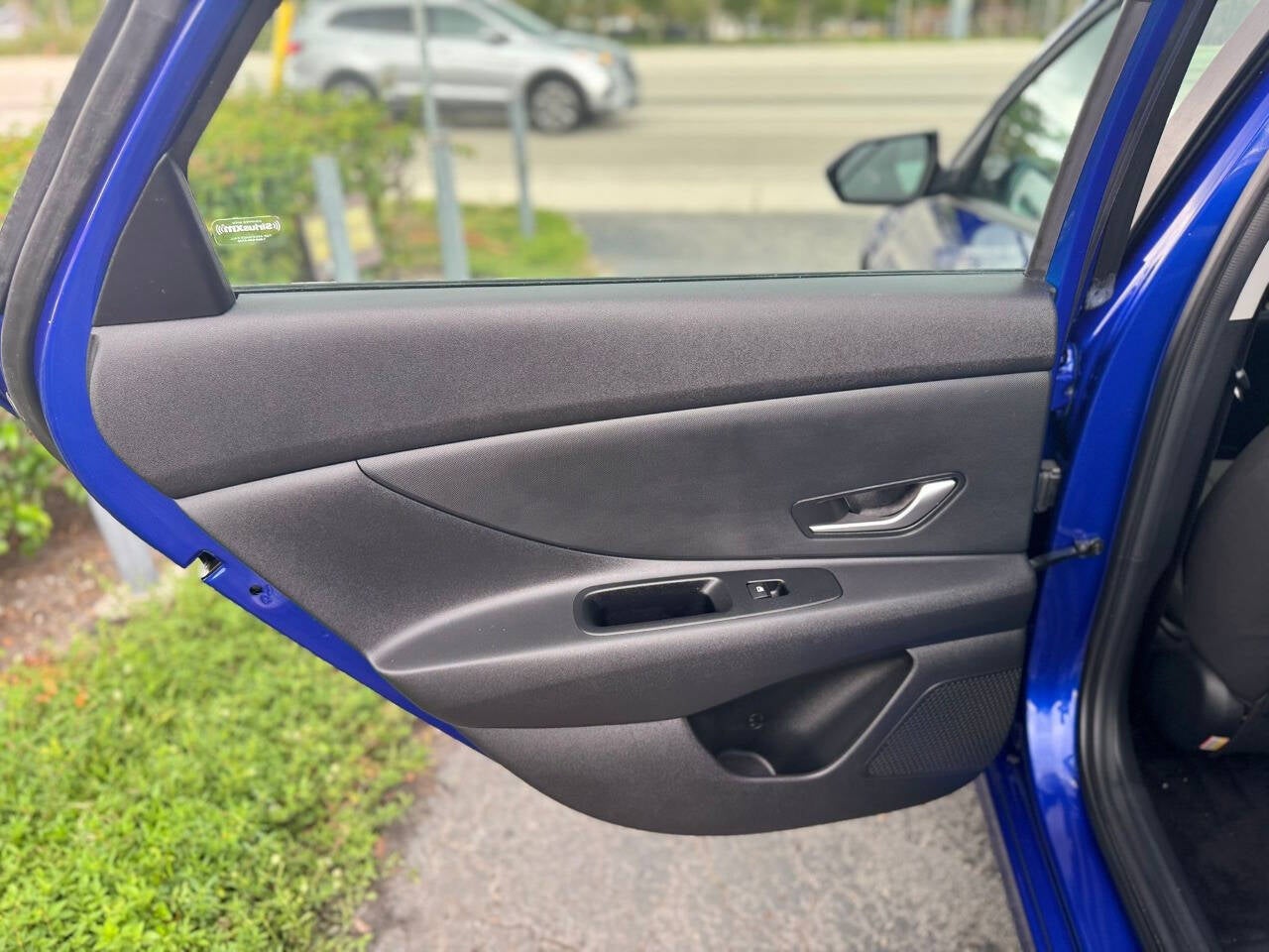 2024 Hyundai Elantra SE 4dr Sedan