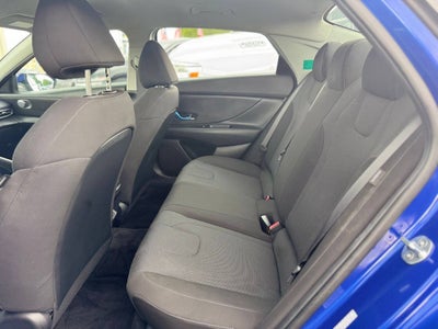 2024 Hyundai Elantra SE 4dr Sedan