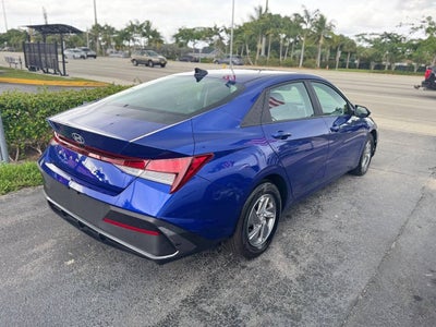 2024 Hyundai Elantra SE 4dr Sedan