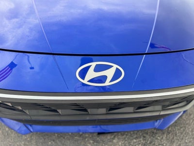 2024 Hyundai Elantra SE 4dr Sedan