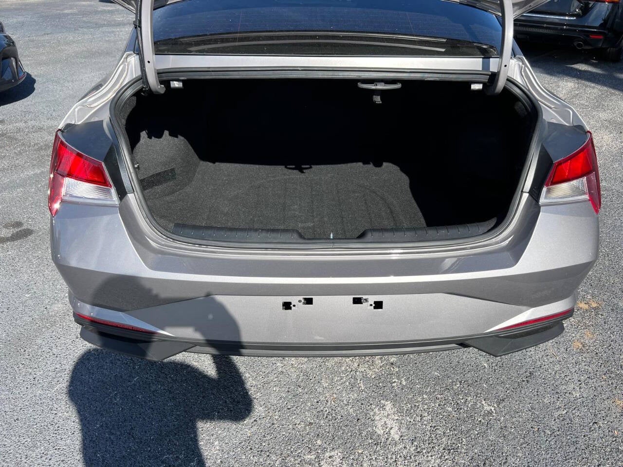 2023 Hyundai Elantra SEL 4dr Sedan SULEV