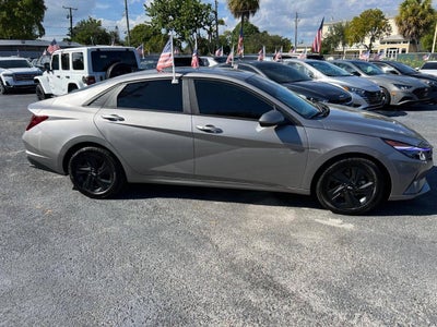 2023 Hyundai Elantra SEL 4dr Sedan SULEV