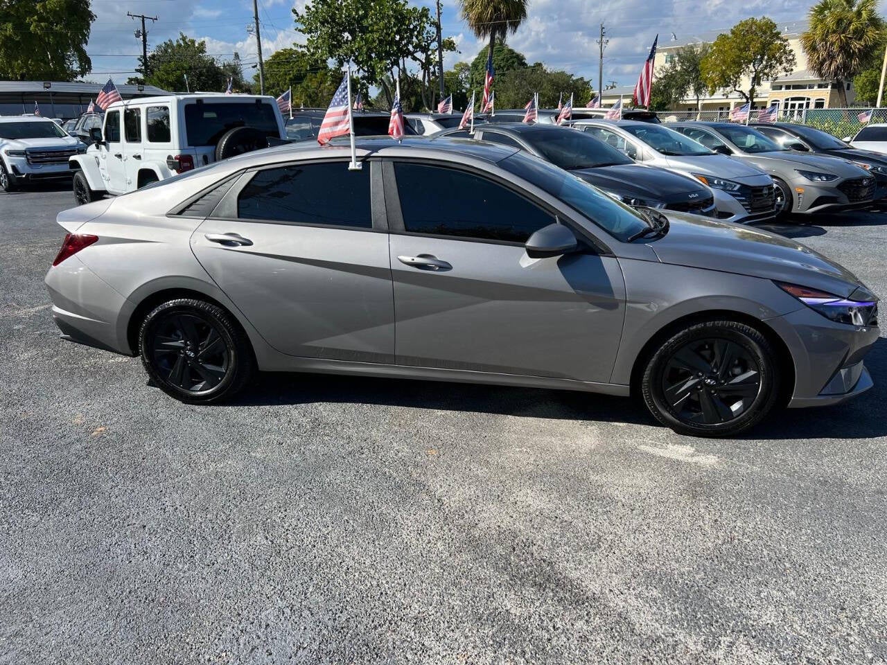 2023 Hyundai Elantra SEL 4dr Sedan SULEV