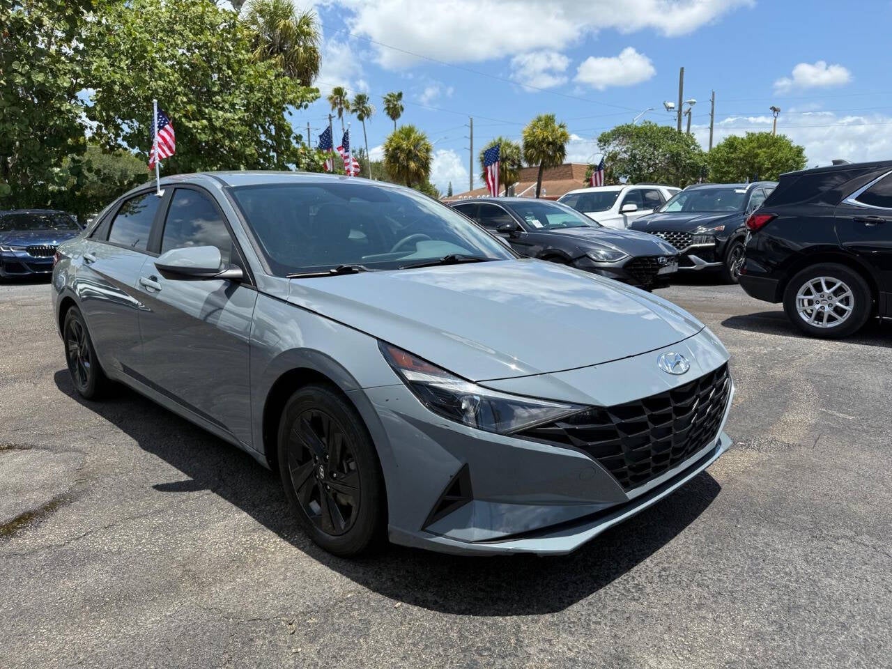 2023 Hyundai Elantra SEL 4dr Sedan