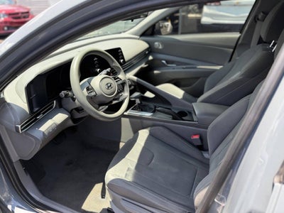 2023 Hyundai Elantra SEL 4dr Sedan