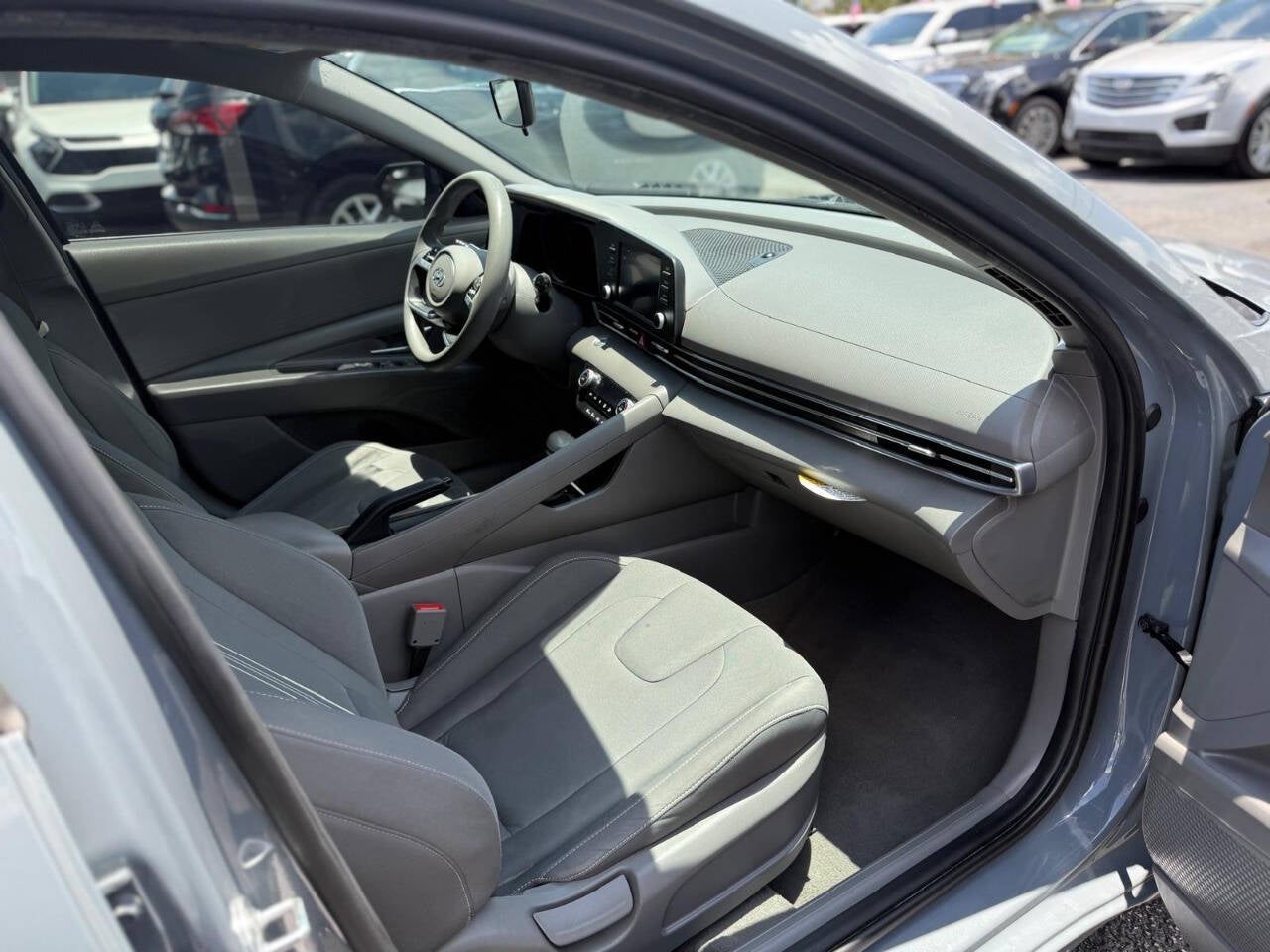 2023 Hyundai Elantra SEL 4dr Sedan