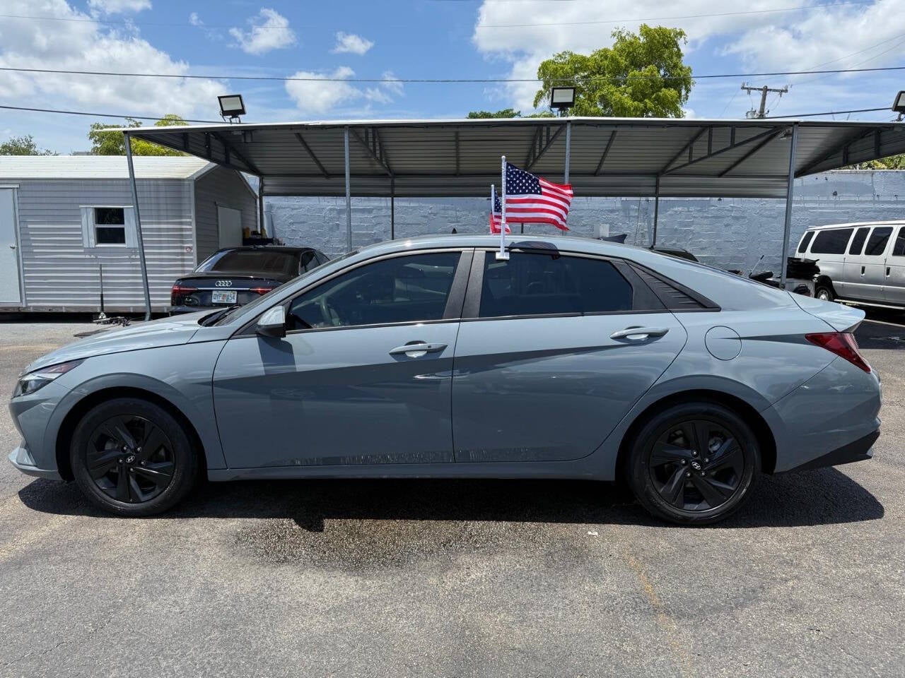 2023 Hyundai Elantra SEL 4dr Sedan