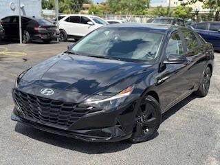 2022 Hyundai Elantra Hybrid Blue 4dr Sedan