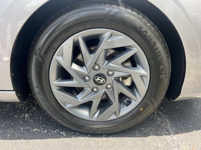 2024 Hyundai Elantra SEL 4dr Sedan