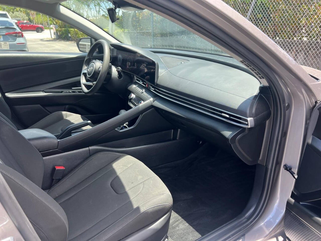 2024 Hyundai Elantra SEL 4dr Sedan