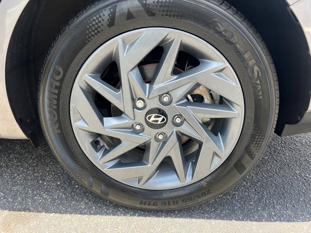 2024 Hyundai Elantra SEL 4dr Sedan