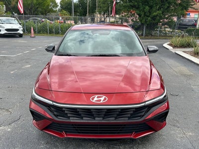 2025 Hyundai Elantra SEL Sport 4dr Sedan
