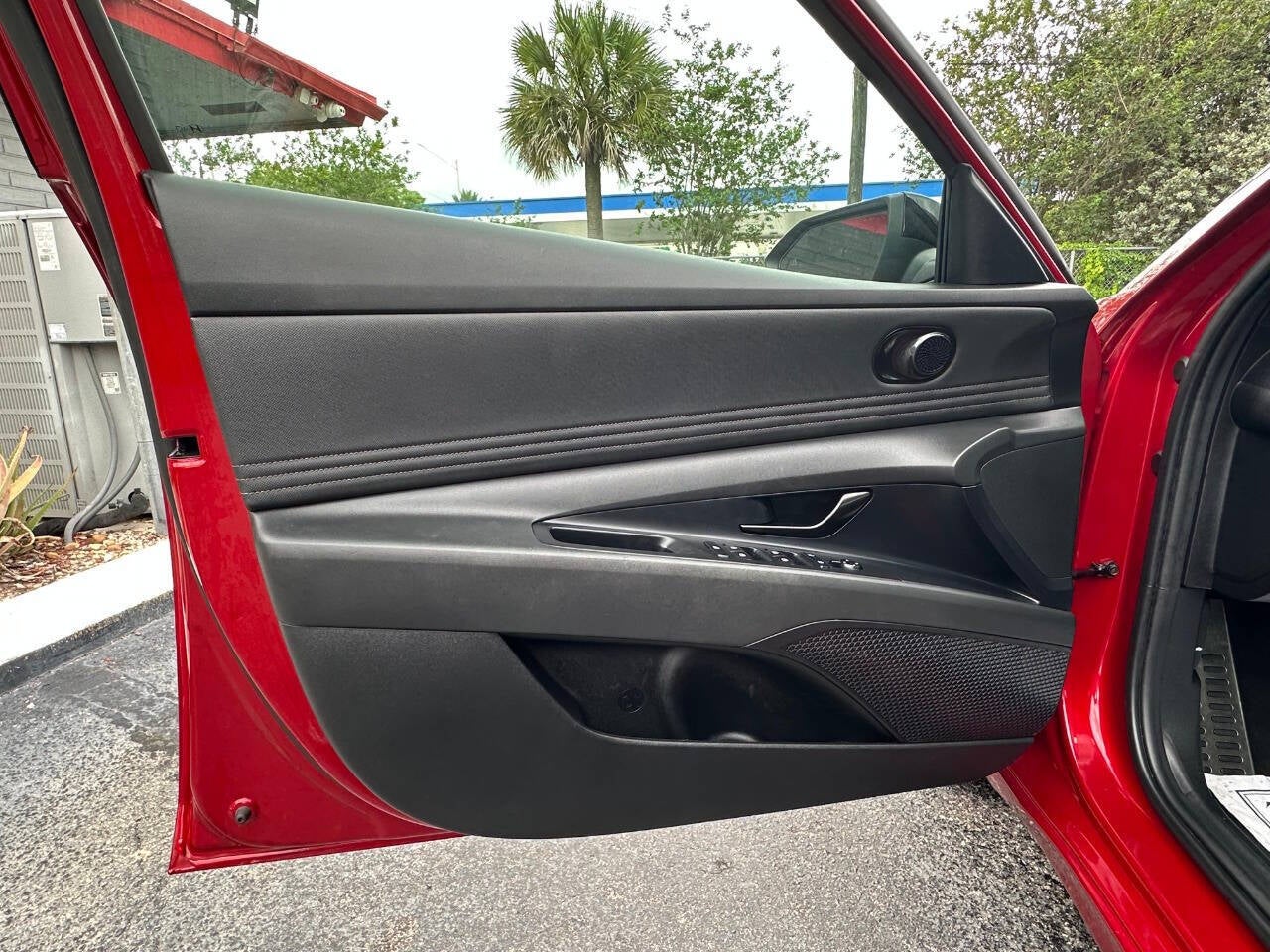 2025 Hyundai Elantra SEL Sport 4dr Sedan