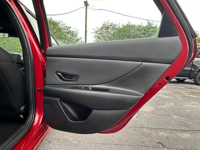 2025 Hyundai Elantra SEL Sport 4dr Sedan