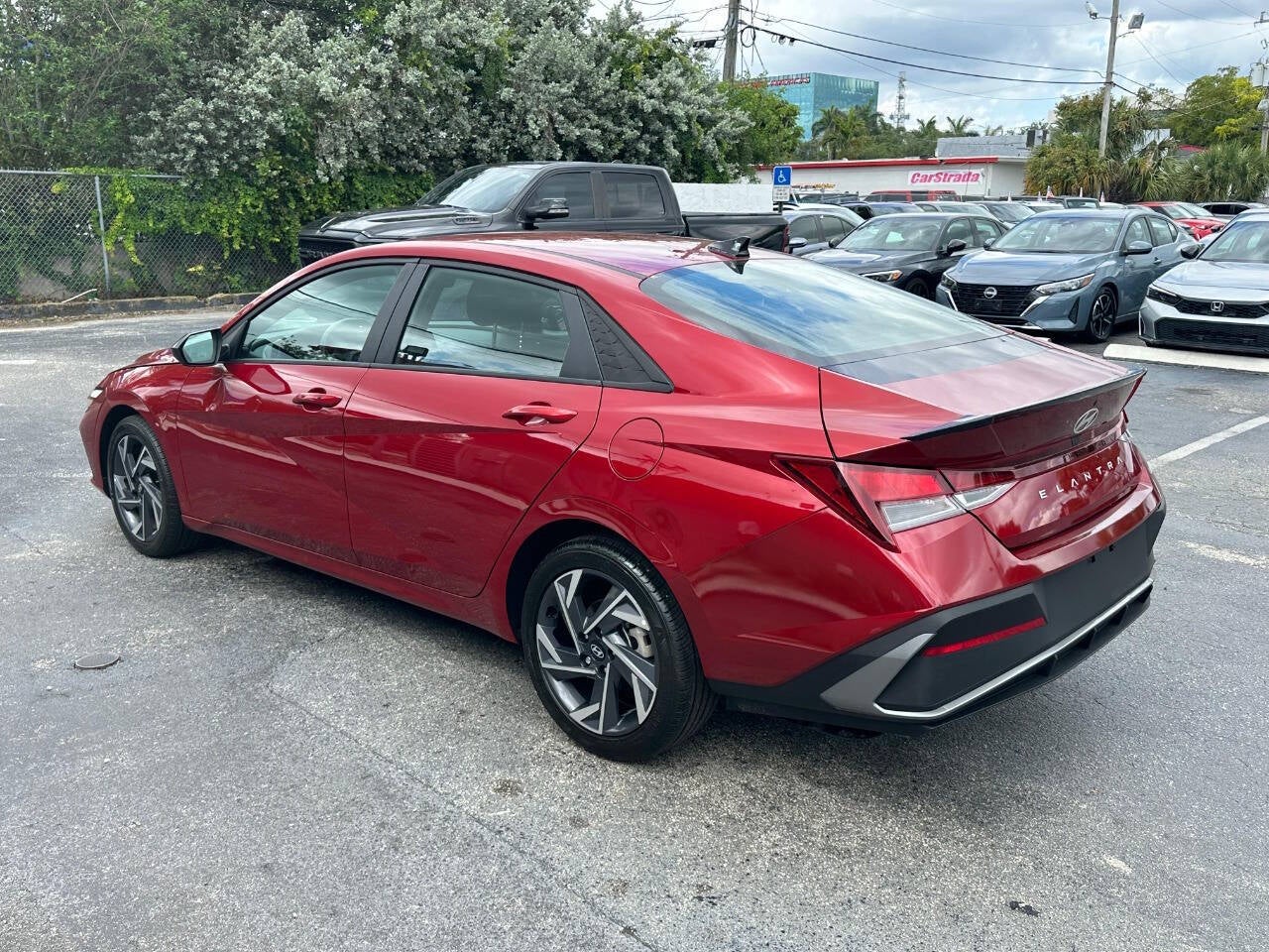 2025 Hyundai Elantra SEL Sport 4dr Sedan