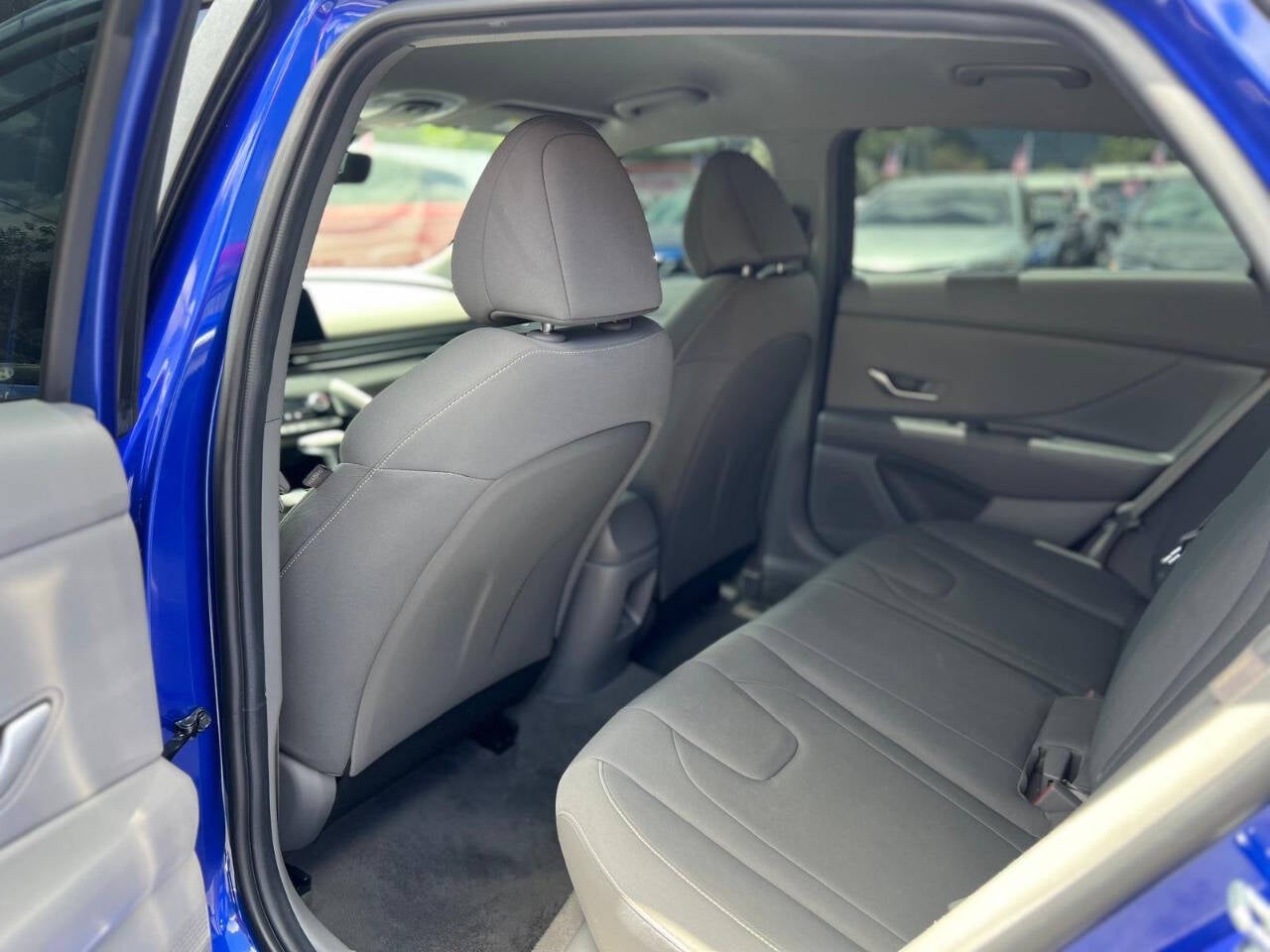 2024 Hyundai Elantra SEL 4dr Sedan