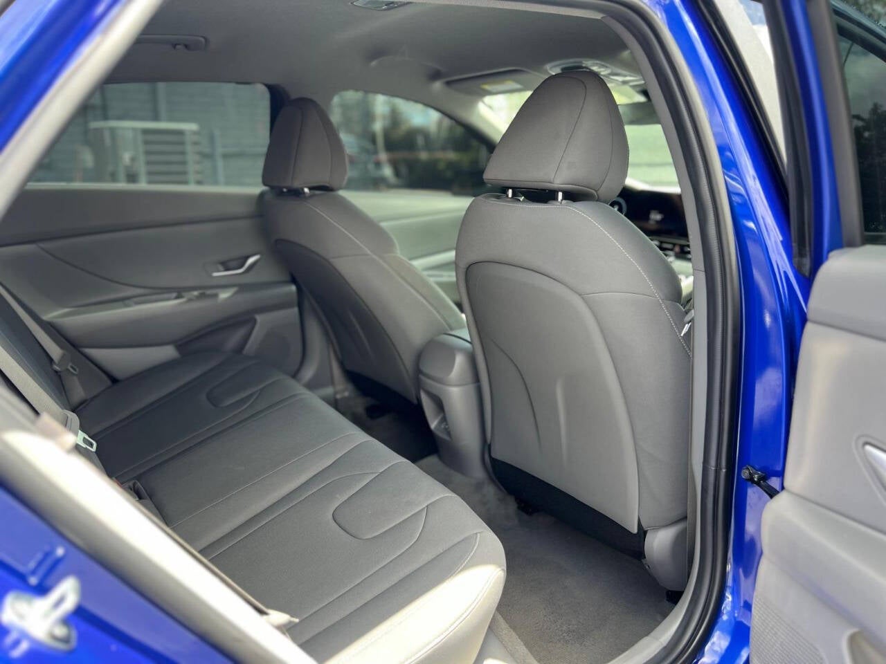 2024 Hyundai Elantra SEL 4dr Sedan