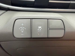 2024 Hyundai Elantra SEL 4dr Sedan