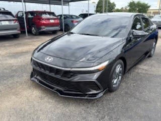 2024 Hyundai Elantra SEL 4dr Sedan