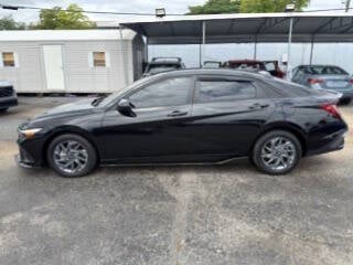 2024 Hyundai Elantra SEL 4dr Sedan