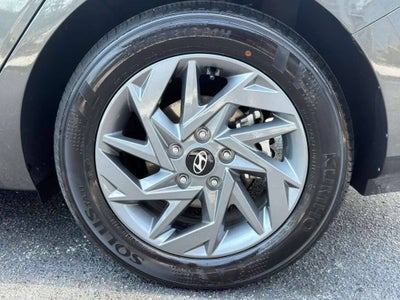 2026 Hyundai Elantra Hybrid SEL Sport 4dr Sedan