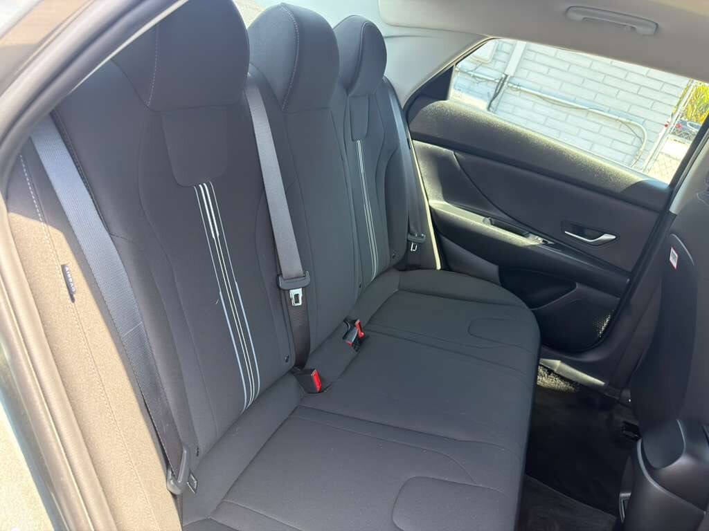 2026 Hyundai Elantra Hybrid SEL Sport 4dr Sedan