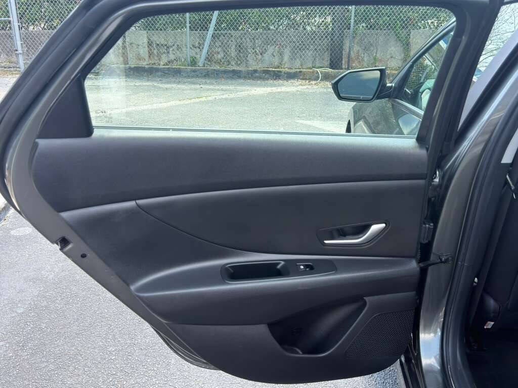 2026 Hyundai Elantra Hybrid SEL Sport 4dr Sedan