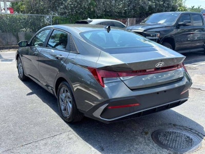 2026 Hyundai Elantra Hybrid SEL Sport 4dr Sedan