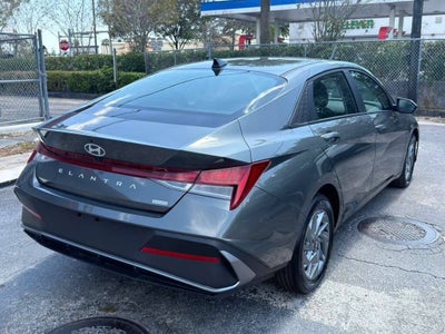 2026 Hyundai Elantra Hybrid SEL Sport 4dr Sedan
