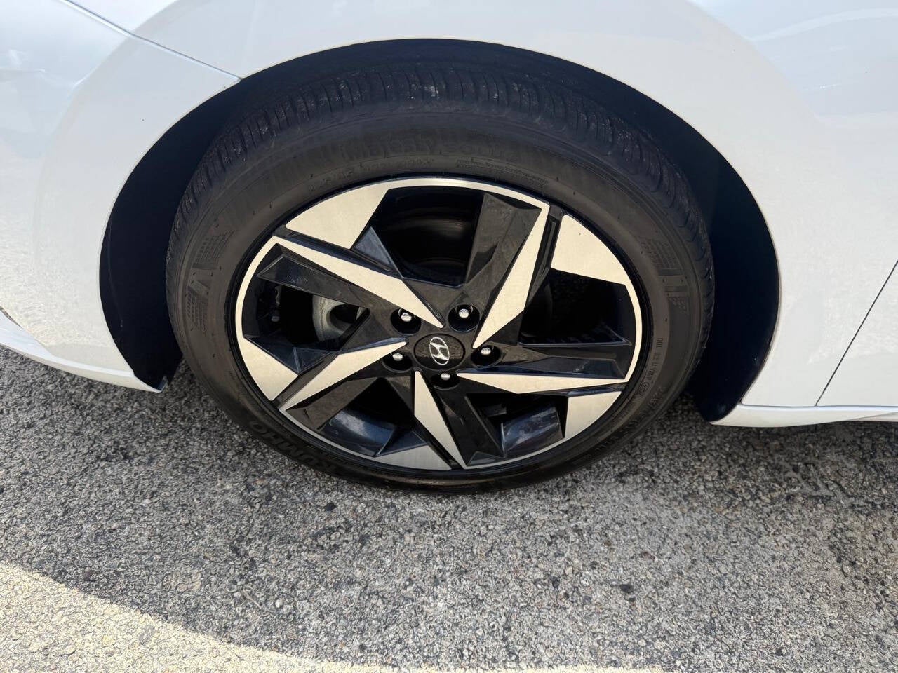 2023 Hyundai Elantra Hybrid Limited 4dr Sedan