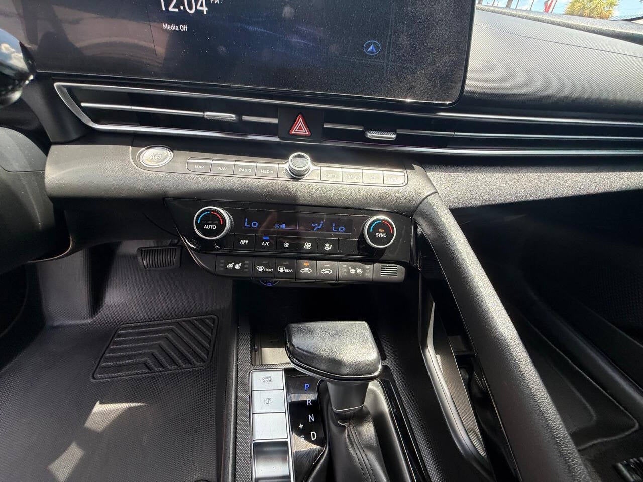 2023 Hyundai Elantra Hybrid Limited 4dr Sedan