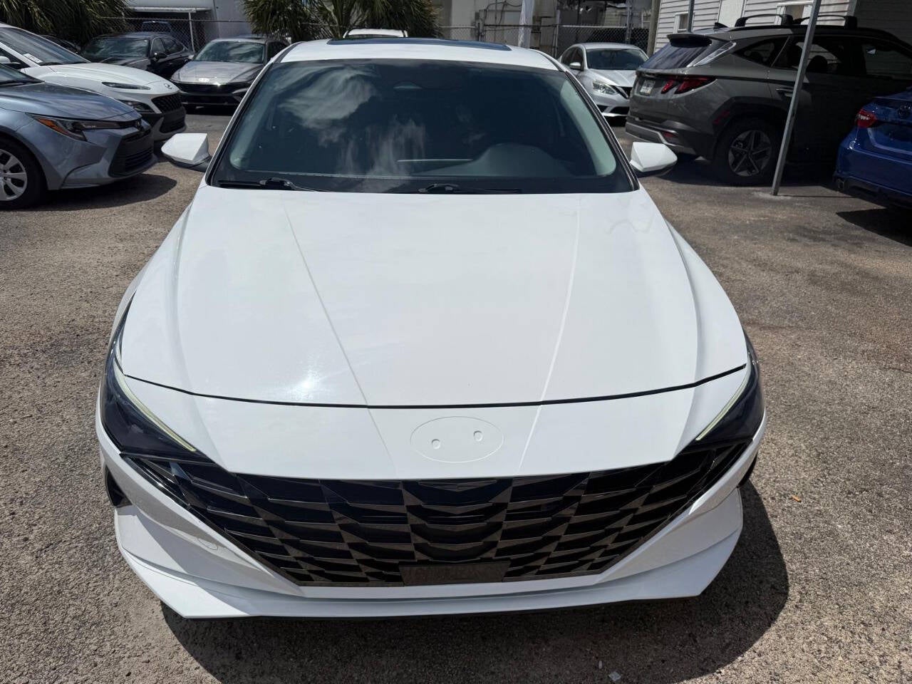 2023 Hyundai Elantra Hybrid Limited 4dr Sedan